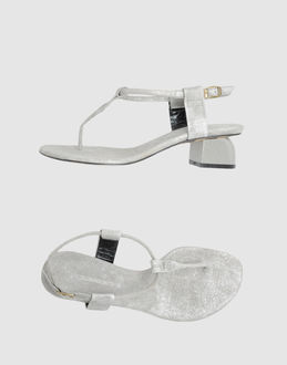 GEORGINAGOODMAN - CALZATURE - Sandali con tacco - su YOOX.COM