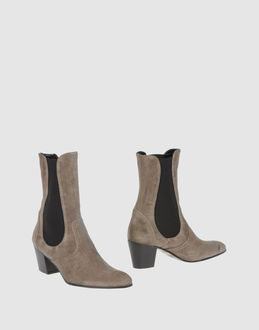 GEORGINAGOODMAN - CALZATURE - Stivaletti - su YOOX.COM