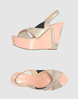 GEORGINAGOODMAN - CALZATURE - Zeppe - su YOOX.COM