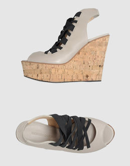 GEORGINAGOODMAN - CALZATURE - Zeppe - su YOOX.COM