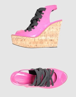 GEORGINAGOODMAN - CALZATURE - Zeppe - su YOOX.COM