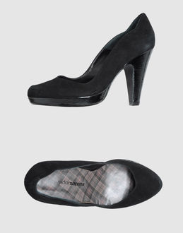 SALVADORSAPENA - CALZATURE - Decolletes con plateau - su YOOX.COM