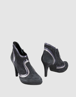 SALVADORSAPENA - CALZATURE - Stivaletti - su YOOX.COM