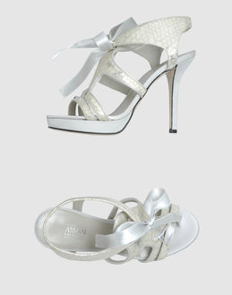 ARMANI COLLEZIONI - CALZATURE - Sandali con plateau - su YOOX.COM
