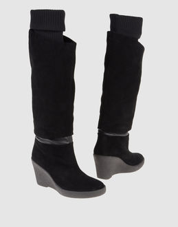 LOGAN - CALZATURE - Stivali con tacco - su YOOX.COM