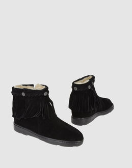 MINNETONKA MOCCASIN - CALZATURE - Stivaletti - su YOOX.COM