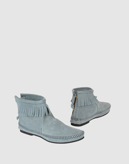 MINNETONKA MOCCASIN - CALZATURE - Stivaletti - su YOOX.COM