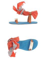 AVEC MODÉRATION - Sandals