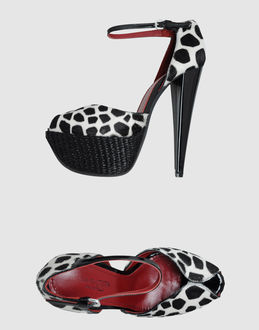 GIAMBATTISTA VALLI - CALZATURE - Sandali con plateau - su YOOX.COM