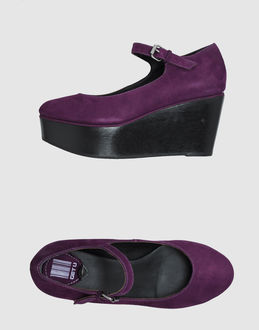 GET U - CALZATURE - Zeppe - su YOOX.COM