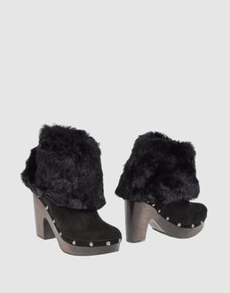 GET U - CALZATURE - Stivaletti - su YOOX.COM