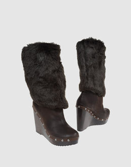 GET U - CALZATURE - Stivali con tacco - su YOOX.COM