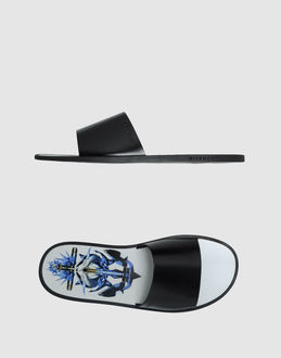 GIVENCHY - CALZATURE - Ciabatte - su YOOX.COM