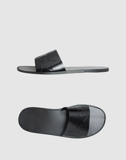 GIVENCHY - CALZATURE - Ciabatte - su YOOX.COM
