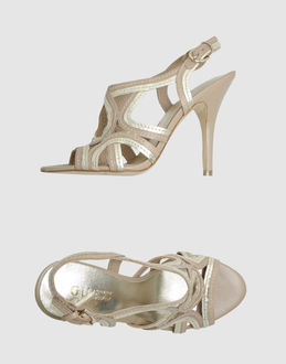 GUESS - CALZATURE - Sandali con tacco - su YOOX.COM