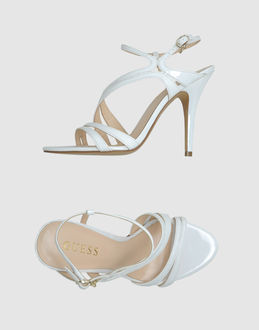 GUESS - CALZATURE - Sandali con tacco - su YOOX.COM