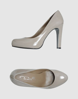 INNUE' - CALZATURE - Decolletes - su YOOX.COM
