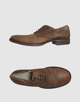 01000010 BY BOCCACCINI - CALZATURE - Stringate - su YOOX.COM