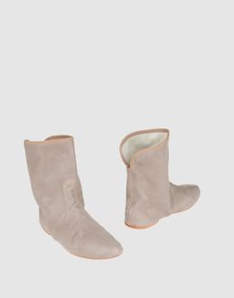 COLLECTION PRIVÈE? E PORSELLI - CALZATURE - Stivaletti - su YOOX.COM