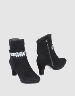 FAUSTA MORETTI - CALZATURE - Stivaletti - su YOOX.COM