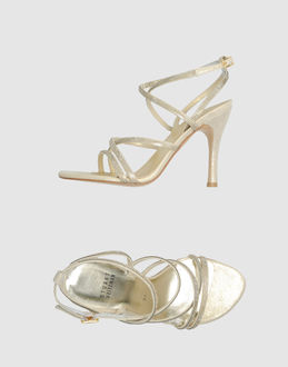 STUART WEITZMAN - CALZATURE - Sandali con tacco - su YOOX.COM