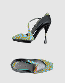 MICHAEL LEWIS - CALZATURE - Decolletes con plateau - su YOOX.COM