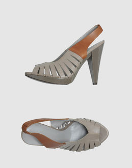 HOSS INTROPIA - CALZATURE - Sandali con plateau - su YOOX.COM