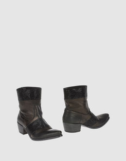 JOHN RICHMOND - CALZATURE - Stivaletti - su YOOX.COM