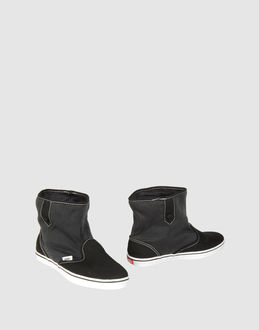 VANS - CALZATURE - Stivaletti - su YOOX.COM