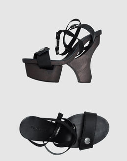RUCO LINE PROJECT - CALZATURE - Sandali con plateau - su YOOX.COM