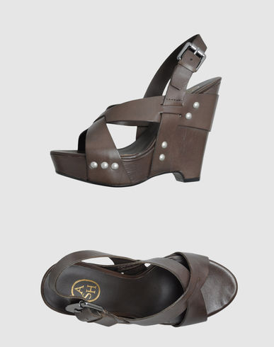 ZOOM ASH - Sandals
