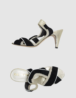 COLLECTOR YIJIE - CALZATURE - Sandali con tacco - su YOOX.COM