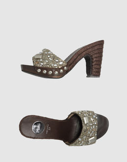 RAS - CALZATURE - Sandali con plateau - su YOOX.COM