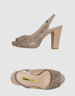 MANAS LEA FOSCATI - CALZATURE - Sandali con plateau - su YOOX.COM