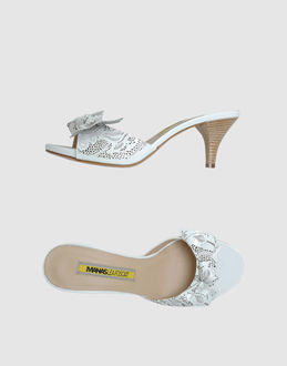MANAS LEA FOSCATI - CALZATURE - Sandali con tacco