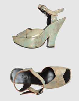 GIANNI BARBATO - CALZATURE - Sandali con plateau - su YOOX.COM