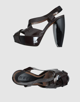 MARNI - CALZATURE - Sandali con plateau - su YOOX.COM