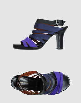 DRIES VAN NOTEN - CALZATURE - Sandali con plateau - su YOOX.COM
