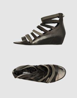 VIC MATIE' - CALZATURE - Zeppe - su YOOX.COM