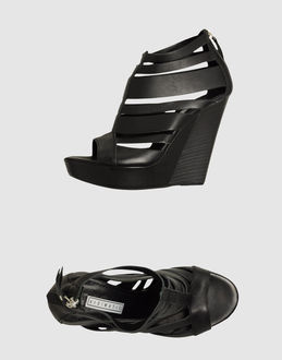 VIC MATIE' - CALZATURE - Zeppe - su YOOX.COM