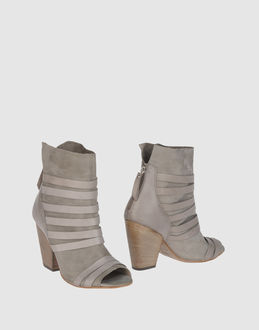 VIC MATIE' - CALZATURE - Stivaletti - su YOOX.COM