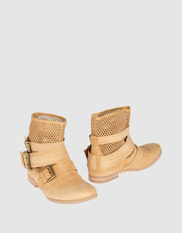 VIC MATIE' - CALZATURE - Stivaletti - su YOOX.COM