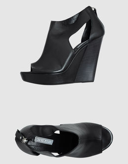 VIC MATIE' - CALZATURE - Zeppe - su YOOX.COM