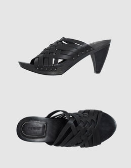 VIC MATIE' - CALZATURE - Sandali con plateau - su YOOX.COM
