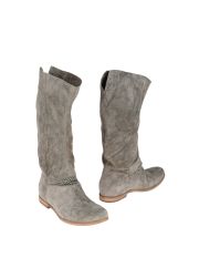 VIC MATIE' - Boots