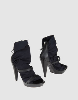 VIC MATIE' - CALZATURE - Stivaletti - su YOOX.COM