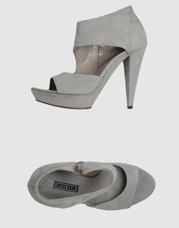 VIC MATIE' - CALZATURE - Sandali con plateau - su YOOX.COM