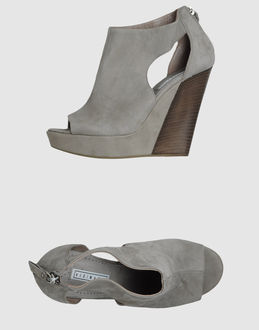 VIC MATIE' - CALZATURE - Zeppe - su YOOX.COM