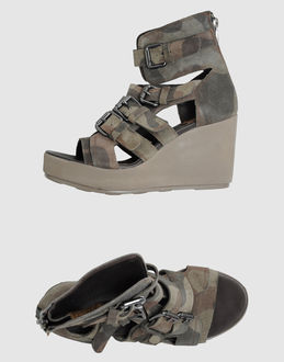 O.X.S. - CALZATURE - Zeppe - su YOOX.COM