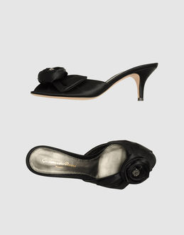 GIANVITO ROSSI - CALZATURE - Sandali con tacco - su YOOX.COM